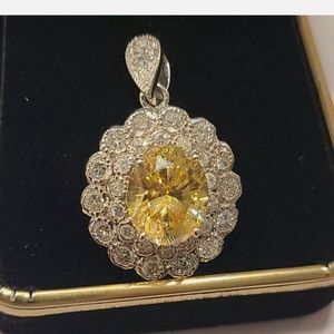 18k Solid WG 7Gr Diamond Pendant 12ct Citrine